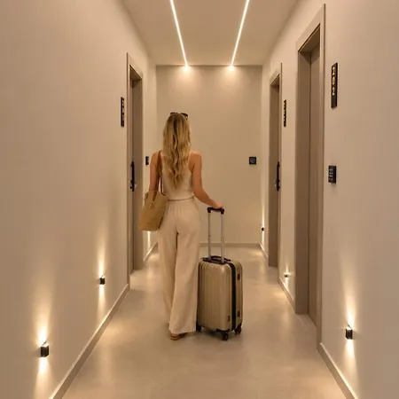 Estia Luxury &
