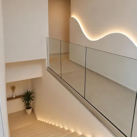 Estia Luxury &
